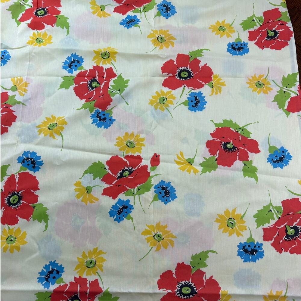 Vintage floral poppy fabric yardage